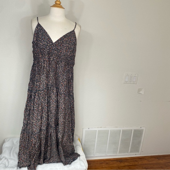 Lucky Brand Women’s Gray Paisley Tiered Flowy Midi Dress Size XL Boho Western - Picture 1 of 15